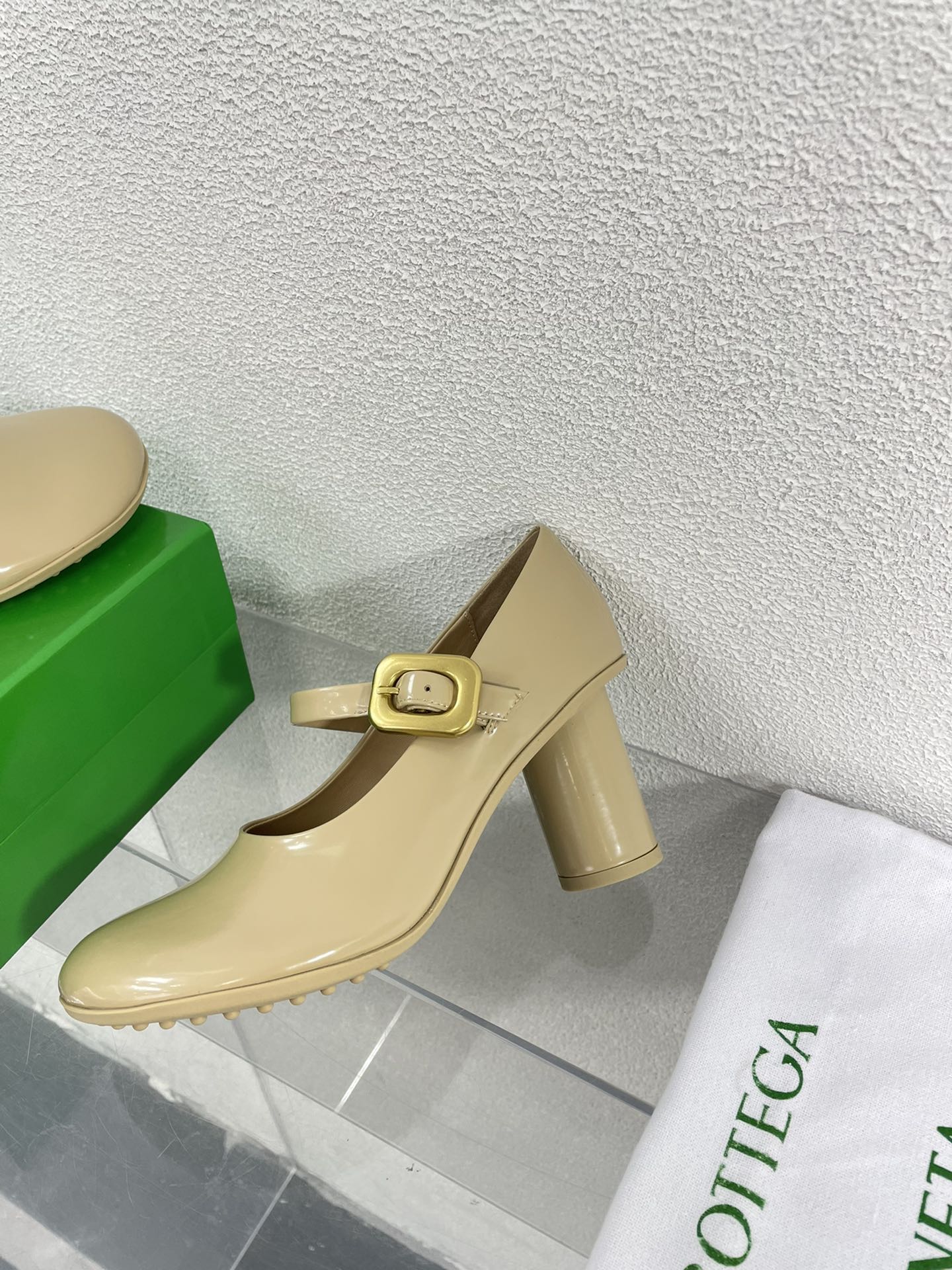 ATOMIC MARY-JANE PUMP 9 CM IN BISQUE BEIGE CALFSKIN - 34