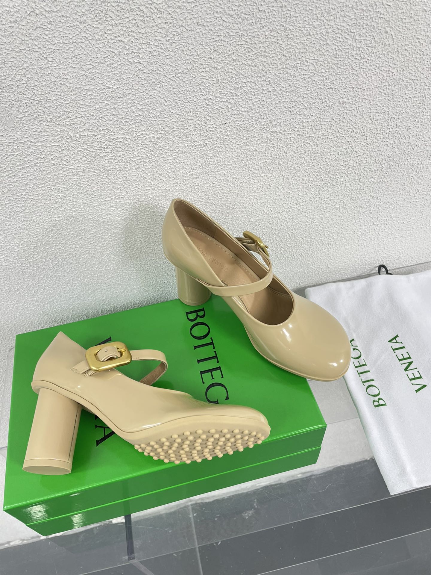 ATOMIC MARY-JANE PUMP 9 CM IN BISQUE BEIGE CALFSKIN - 34