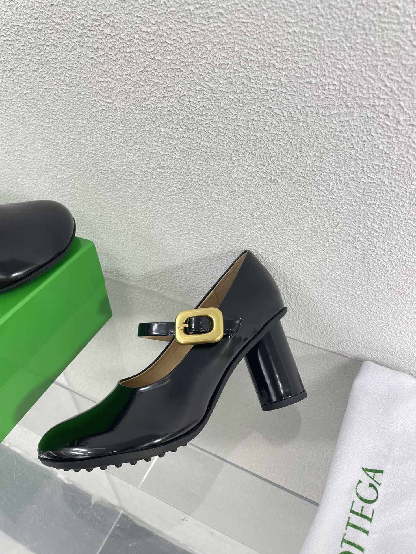 ATOMIC MARY-JANE PUMP 9 CM IN BLACK CALFSKIN - 34