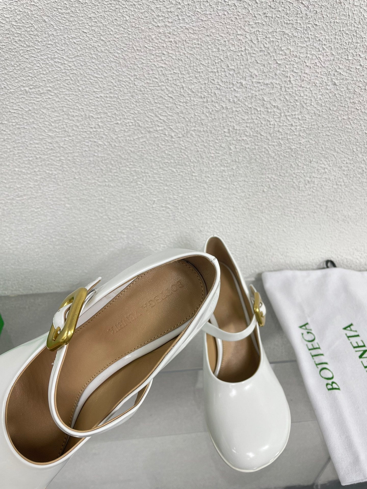 ATOMIC MARY-JANE PUMP 9 CM IN WHITE CALFSKIN - 34
