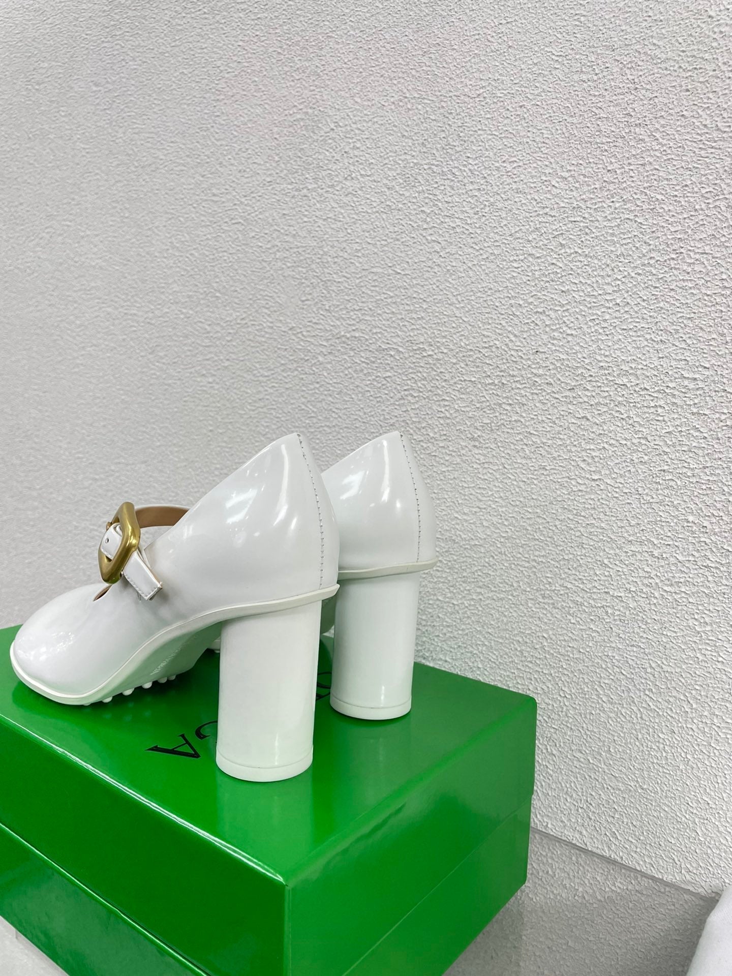 ATOMIC MARY-JANE PUMP 9 CM IN WHITE CALFSKIN - 34