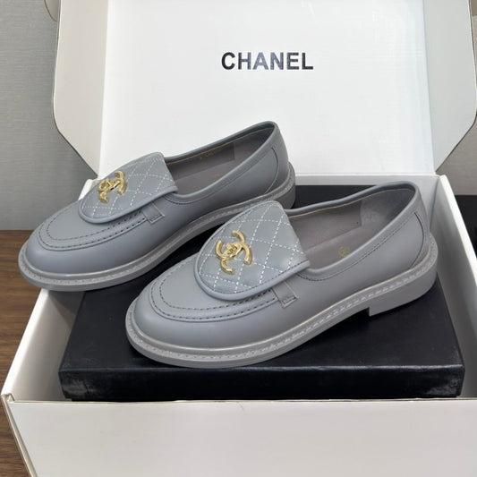 MOCCASIN 2.5 CM IN ASH GRAY PREMIUM LAMBSKIN - 35