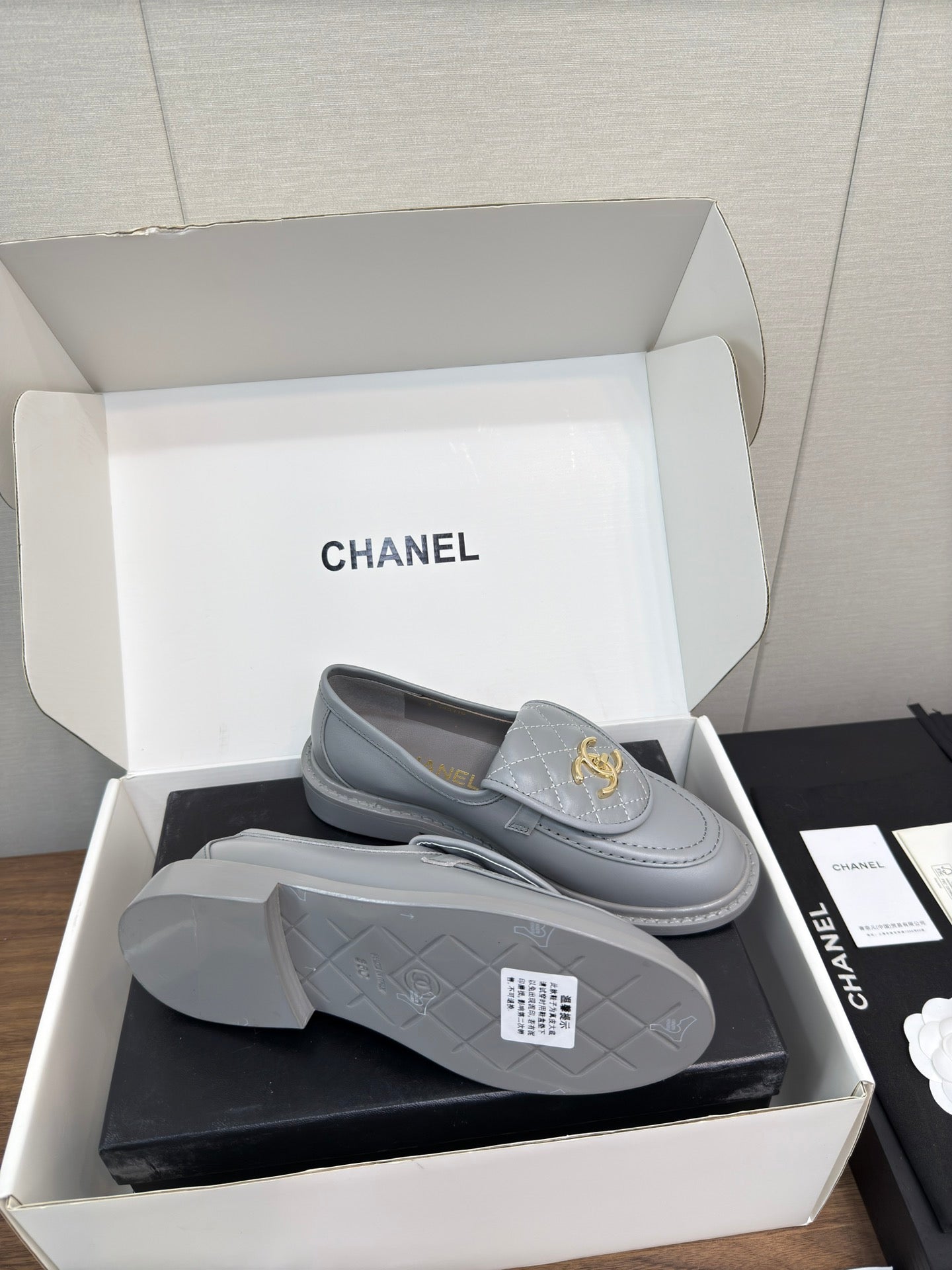 MOCCASIN 2.5 CM IN ASH GRAY PREMIUM LAMBSKIN - 35