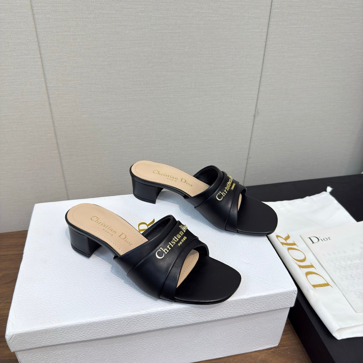 DIOR HIGH HEEL 25S 45 MM IN BLACK LAMBSKIN WITH GOLD HARDWARE - 34