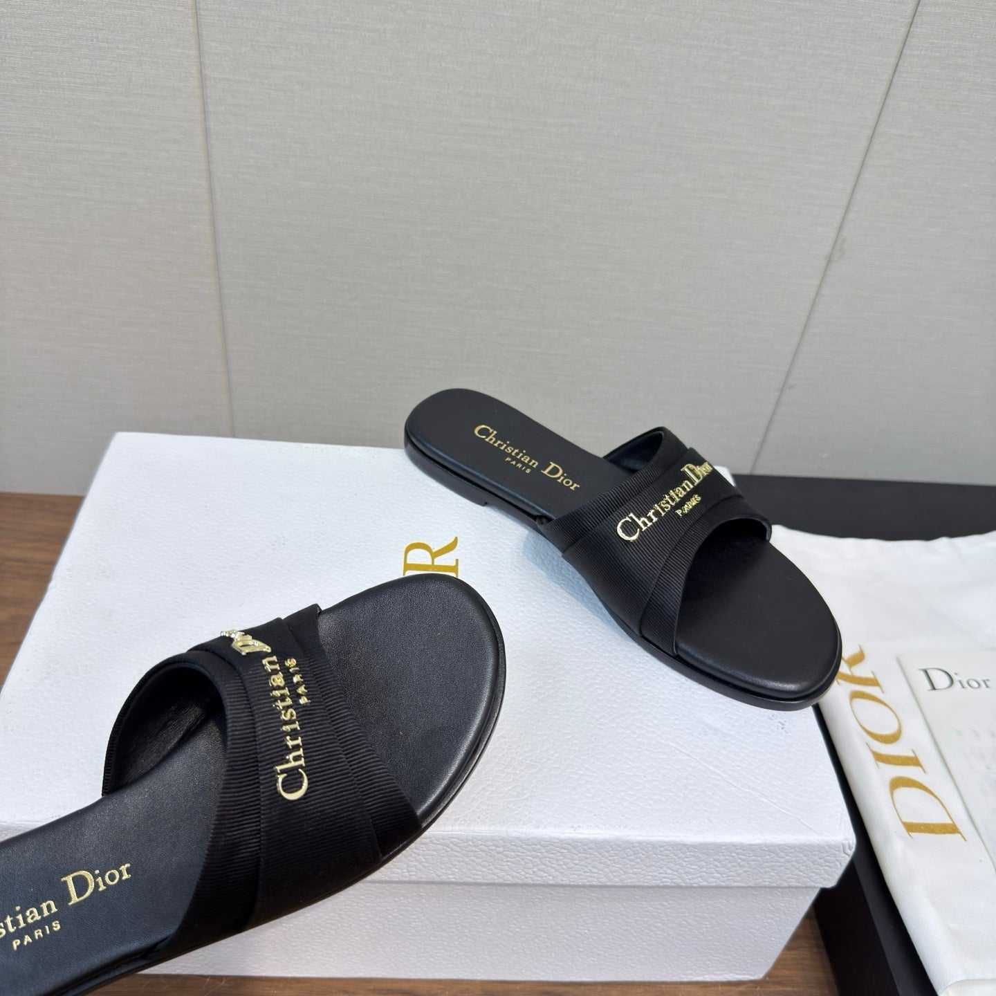DIOR SANDAL 25S IN BLACK LAMBSKIN AND FABRIC WITH GOLD HARDWARE - 34