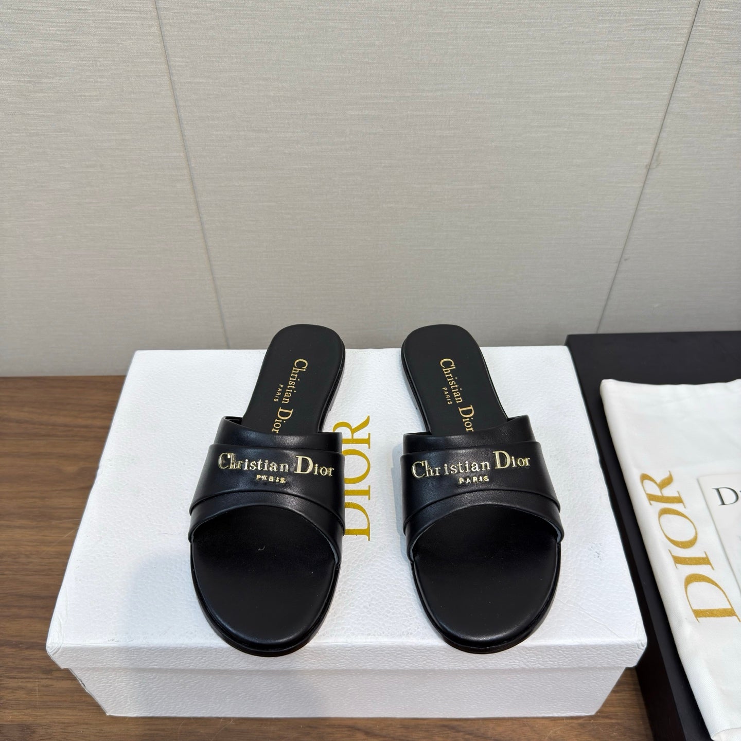 DIOR SANDAL 25S IN BLACK LAMBSKIN WITH GOLD HARDWARE - 35