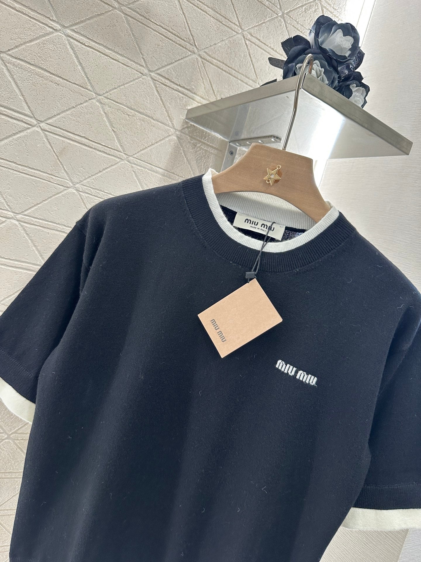 MIUMIU SHORT-SLEEVE KNIT TOP 276589