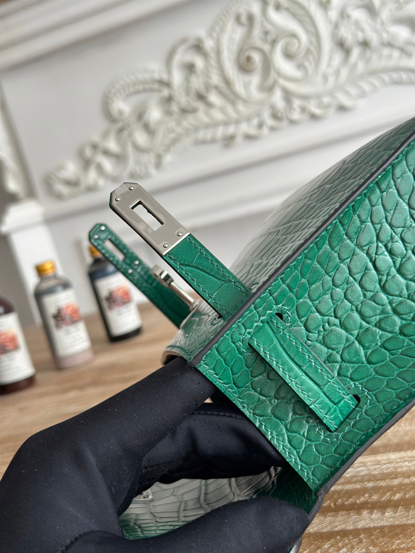 HM 26S KELLY MINI 22MM IN DARK GREEN CROC EMBOSSED CALFSKIN SILVER KELLY BUCKLE