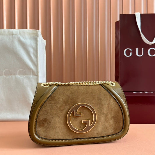 GUCCI 26S СУМКА НА ПЛЕЧЕ BLONDIE 26 З КОРИЧНЕВОЇ ТЕЛЯЧОЇ ШКІРИ ТА ЗАМШІ