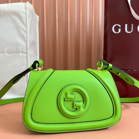 СУМКА GUCCI 26S BLONDIE З ТЕЛЯЧОЇ ШКІРИ ЗЕЛЕНОГО КОЛЬОРУ