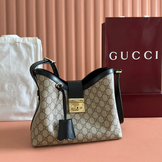 GUCCI 26S СУМКА НА ПЛЕЧЕ PADLOCK 29 З ТЕМНО-БЕЖЕВОЇ ТА ЧОРНОЇ ТЕЛЯЧОЇ ШКІРИ