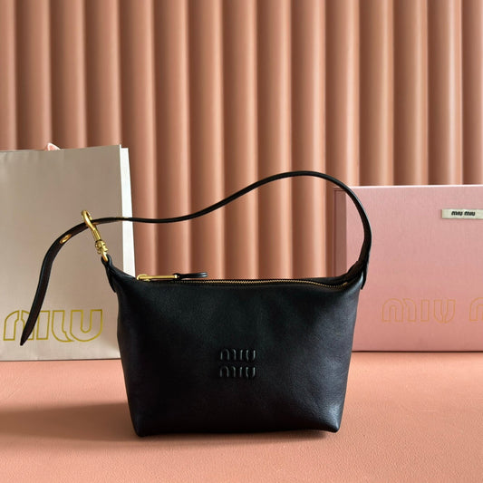Сумка-клатч MIUMIU 26S CORDUROY 25 З ЧОРНОЇ ТЕЛЯЧОЇ ШКІРИ З ФУРНІТУРОЮ ЗОЛОТОГО КОЛЬОРУ
