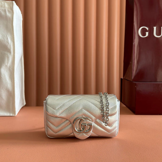 GUCCI 26S GG MARMONT СУМКА 16 ЗІ СРІБНОЇ ОВЕЧОЇ ШКІРИ