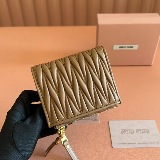 MIUMIU 26S SMALL MATELASSE CARD HOLDER 11 IN BROWN CALFSKIN GOLD HARDWARE
