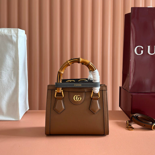 Сумка-тоут GUCCI 26S DIANA 21 З КОРИЧНЕВОЇ ТЕЛЯЧОЇ ШКІРИ