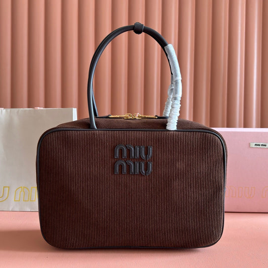 Сумка MIUMIU 26S BEAU 34 З КОРИЧНЕВОГО КАНВАСУ ТА ЧОРНОЇ ТЕЛЯЧОЇ ШКІРИ