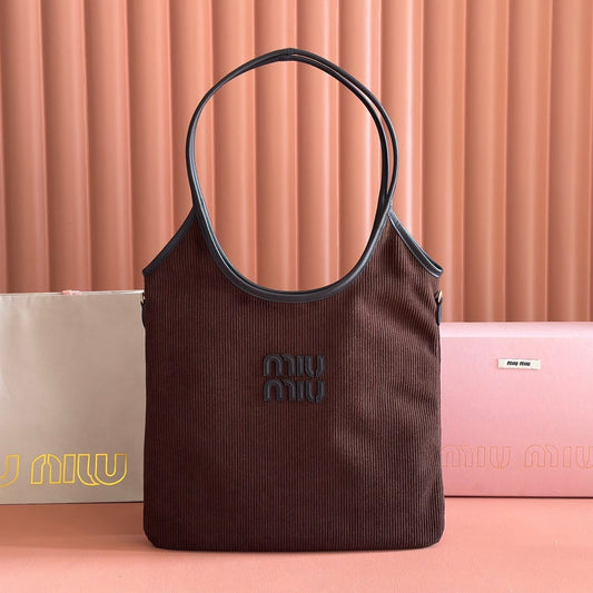 СУМКА-ТОУТ MIUMIU 26S IVY 40 З КОРИЧНЕВОГО ПОЛОТНА ТА ЧОРНОЇ ТЕЛЯЧОЇ ШКІРИ