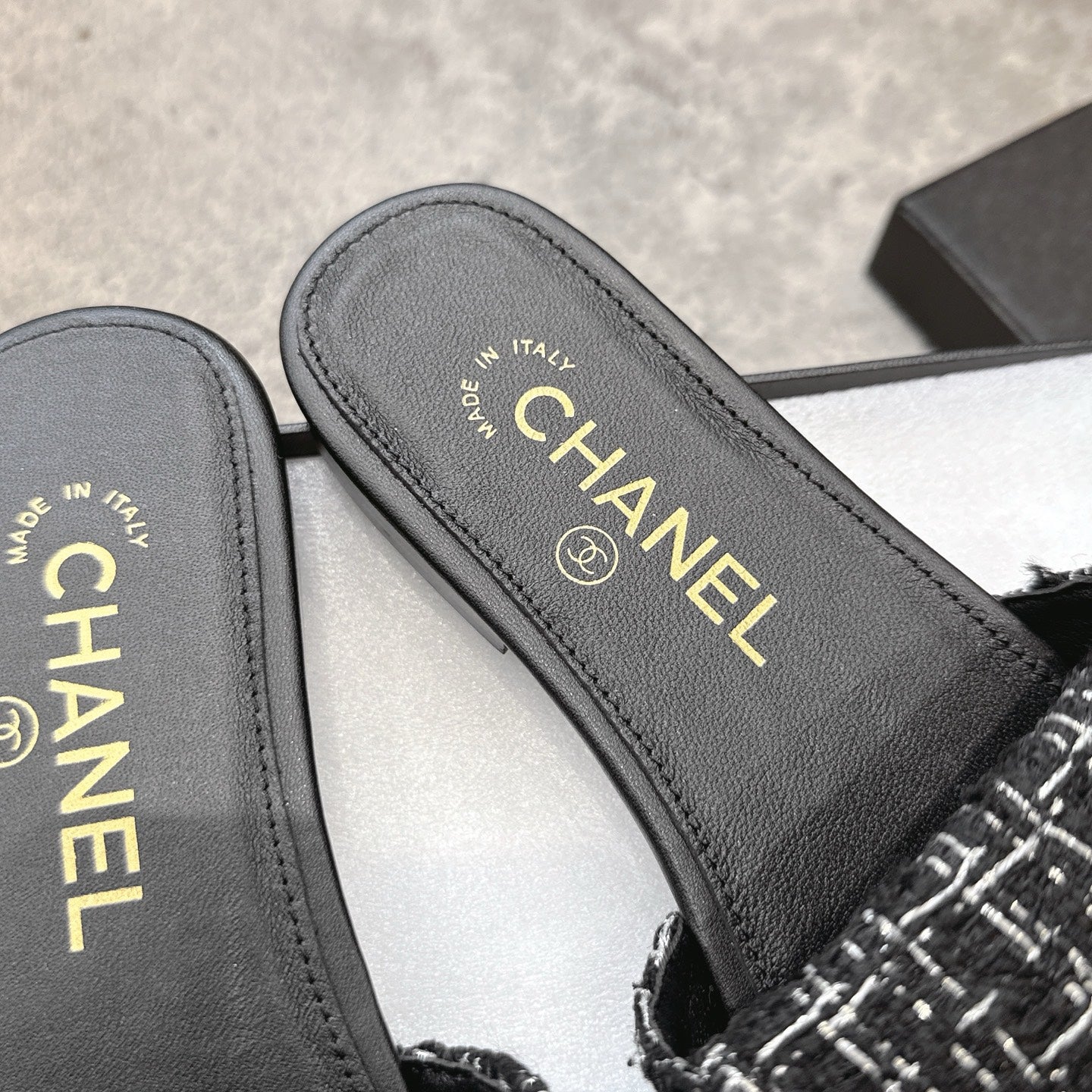 PLATFORM SLIPPERS LOGO IN BLACK TWEED AND LAMBSKIN - 35