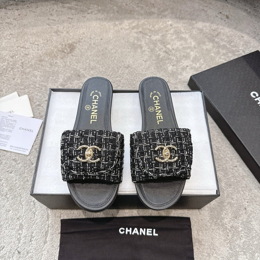 PLATFORM SLIPPERS LOGO IN BLACK TWEED AND LAMBSKIN - 35