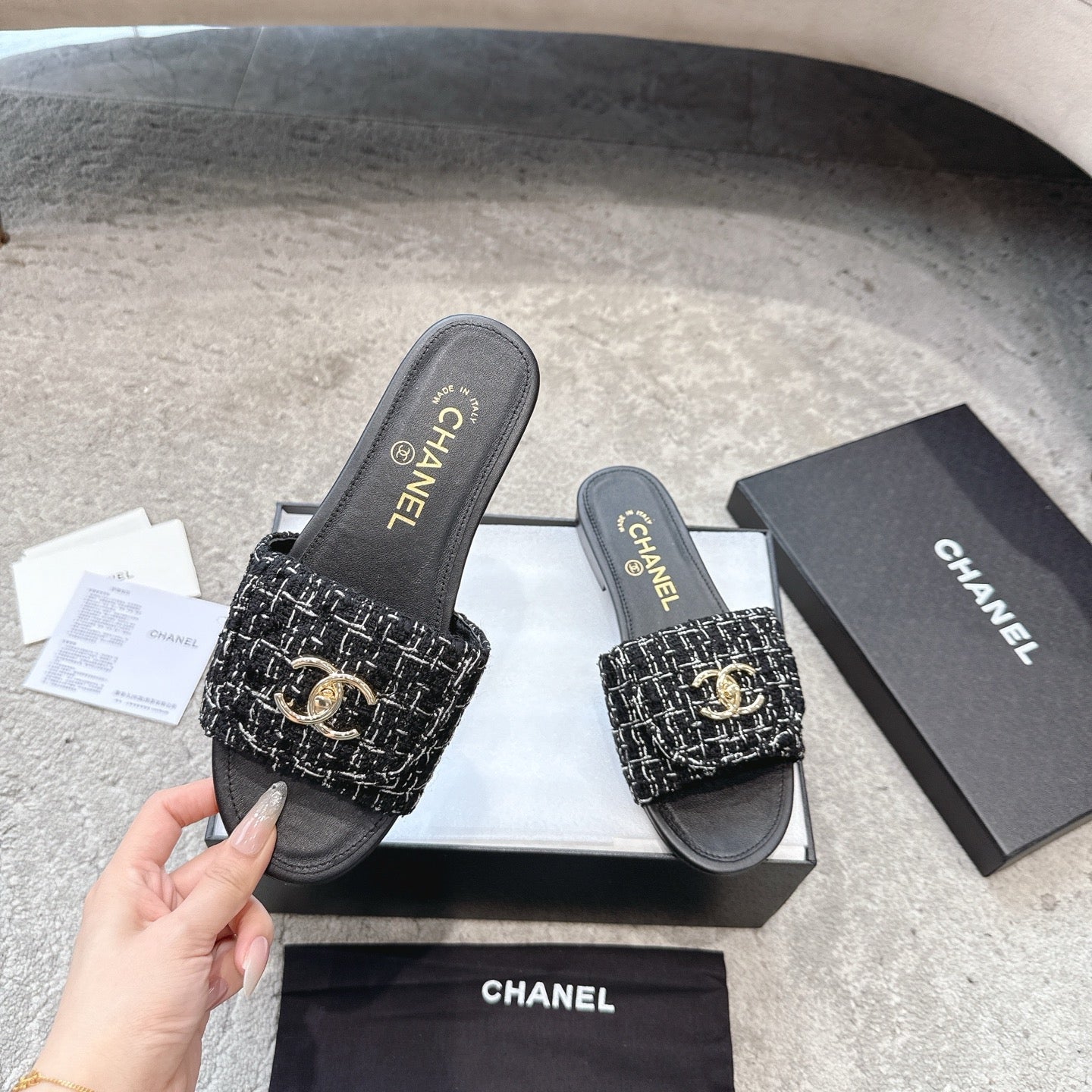 PLATFORM SLIPPERS LOGO IN BLACK TWEED AND LAMBSKIN - 35