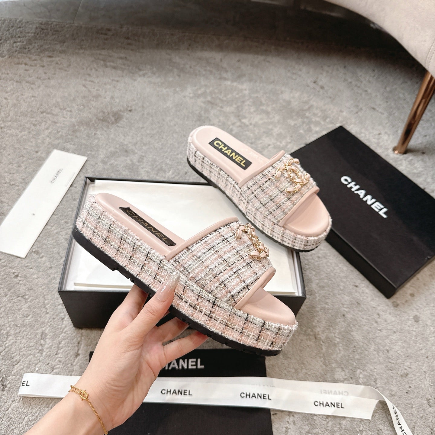 PLASTFORM HEELS IN LIGHT PINK TWEED AND CALFSKIN - 35
