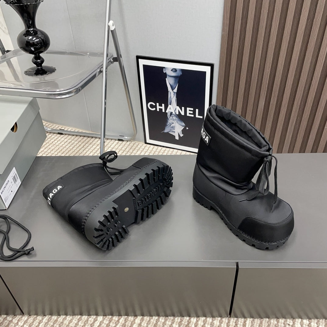 BALENCIAGA 25S ALASKA ANKLE BOOTS HIGH HEEL IN BLACK FABRIC STYLE 2 - 35