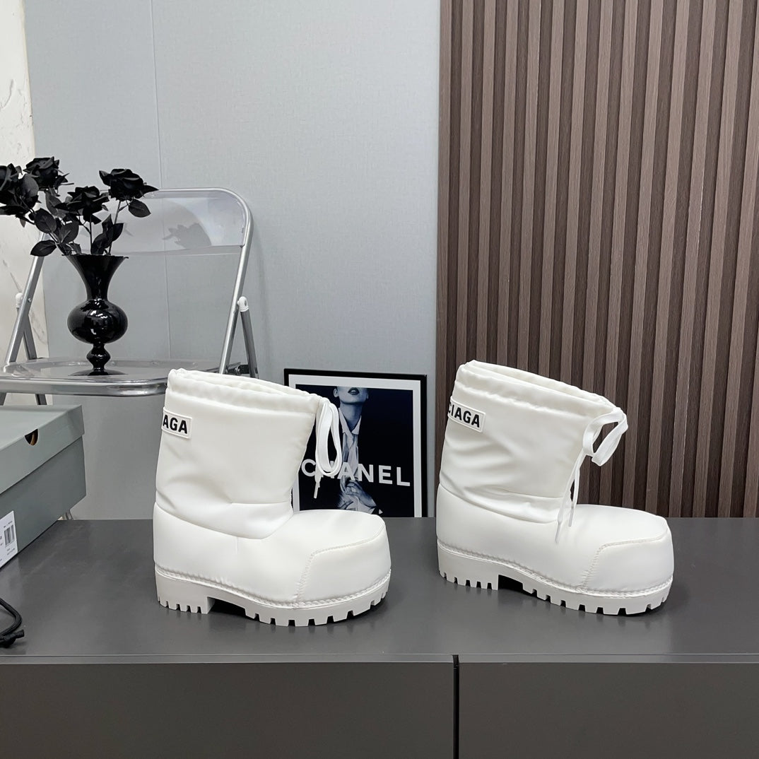 BALENCIAGA 25S ALASKA ANKLE BOOTS HIGH HEEL IN WHITE FABRIC STYLE 1 - 35