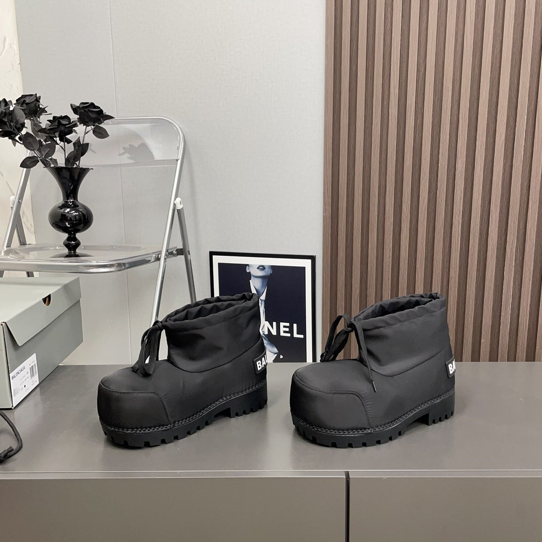 BALENCIAGA 25S ALASKA ANKLE BOOTS HIGH HEEL IN BLACK FABRIC - 35