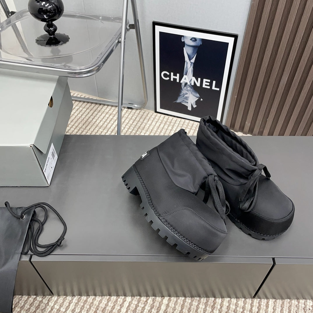 BALENCIAGA 25S ALASKA ANKLE BOOTS HIGH HEEL IN BLACK FABRIC - 35