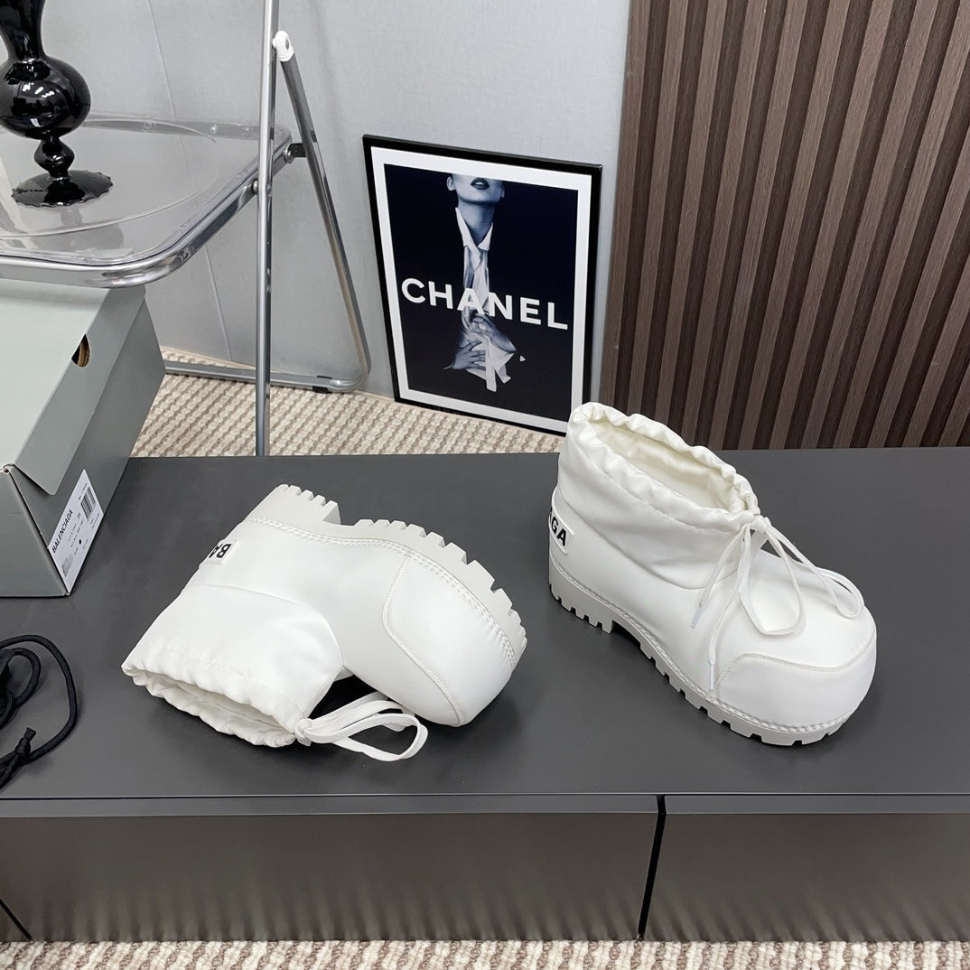 BALENCIAGA 25S ALASKA ANKLE BOOTS HIGH HEEL IN WHITE FABRIC - 35