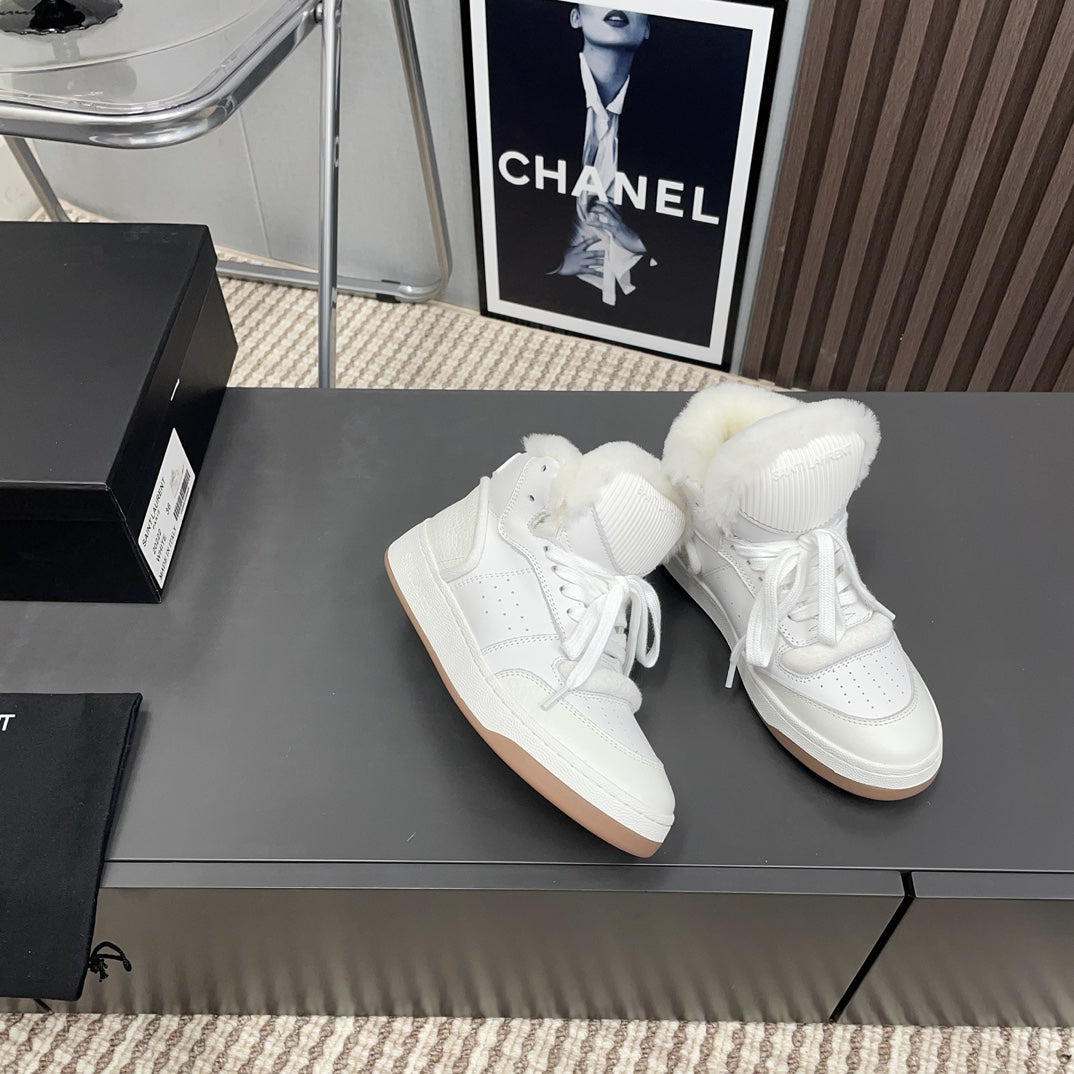 HIGH-TOP SNEAKERS IN WHITE CALFSKIN WITH FLEECE LINING - 35