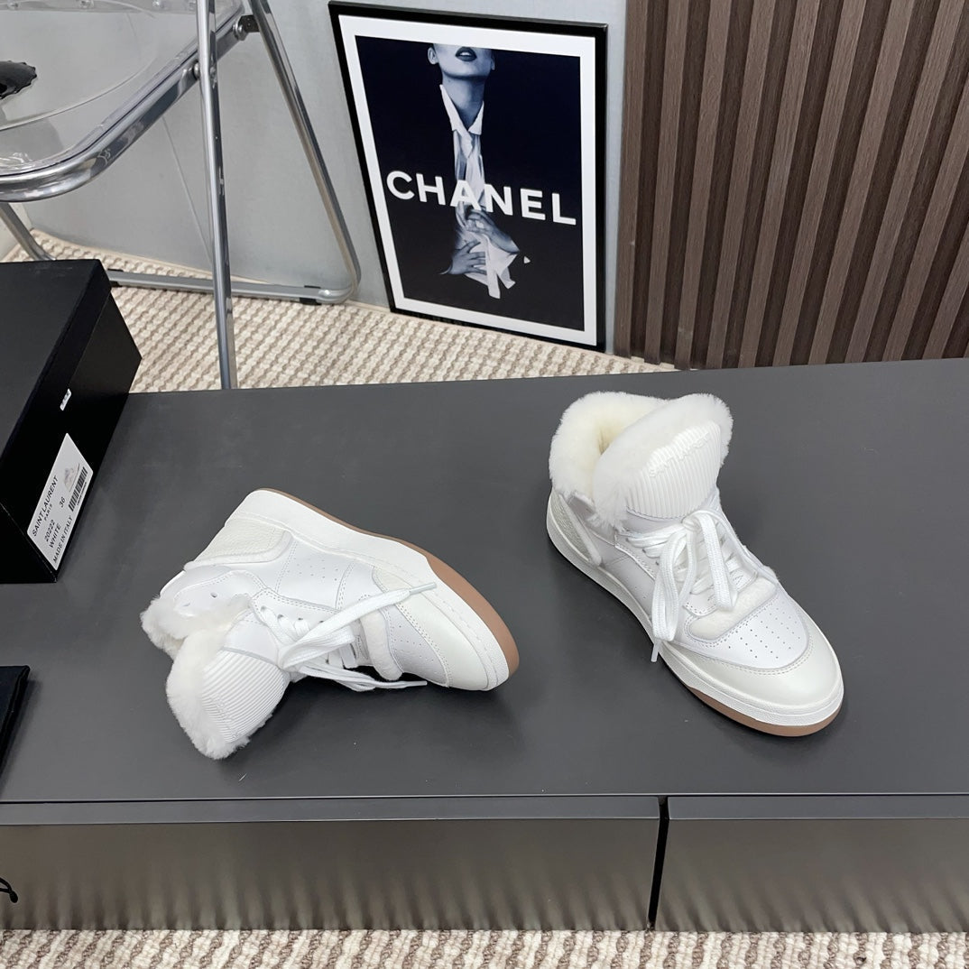 HIGH-TOP SNEAKERS IN WHITE CALFSKIN WITH FLEECE LINING - 35