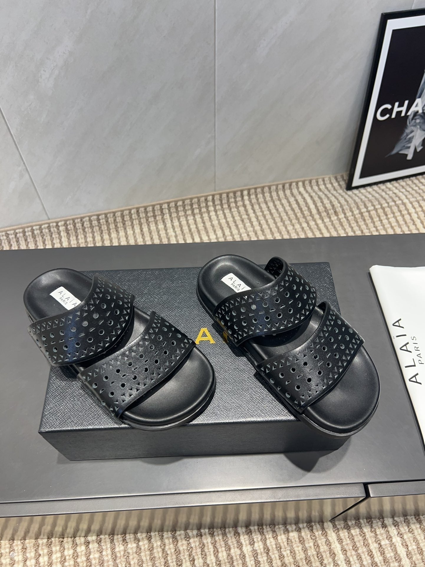 ALAIA CHUNKY TWO-STRAP SLIDES 25S IN BLACK CALFSKIN - 35