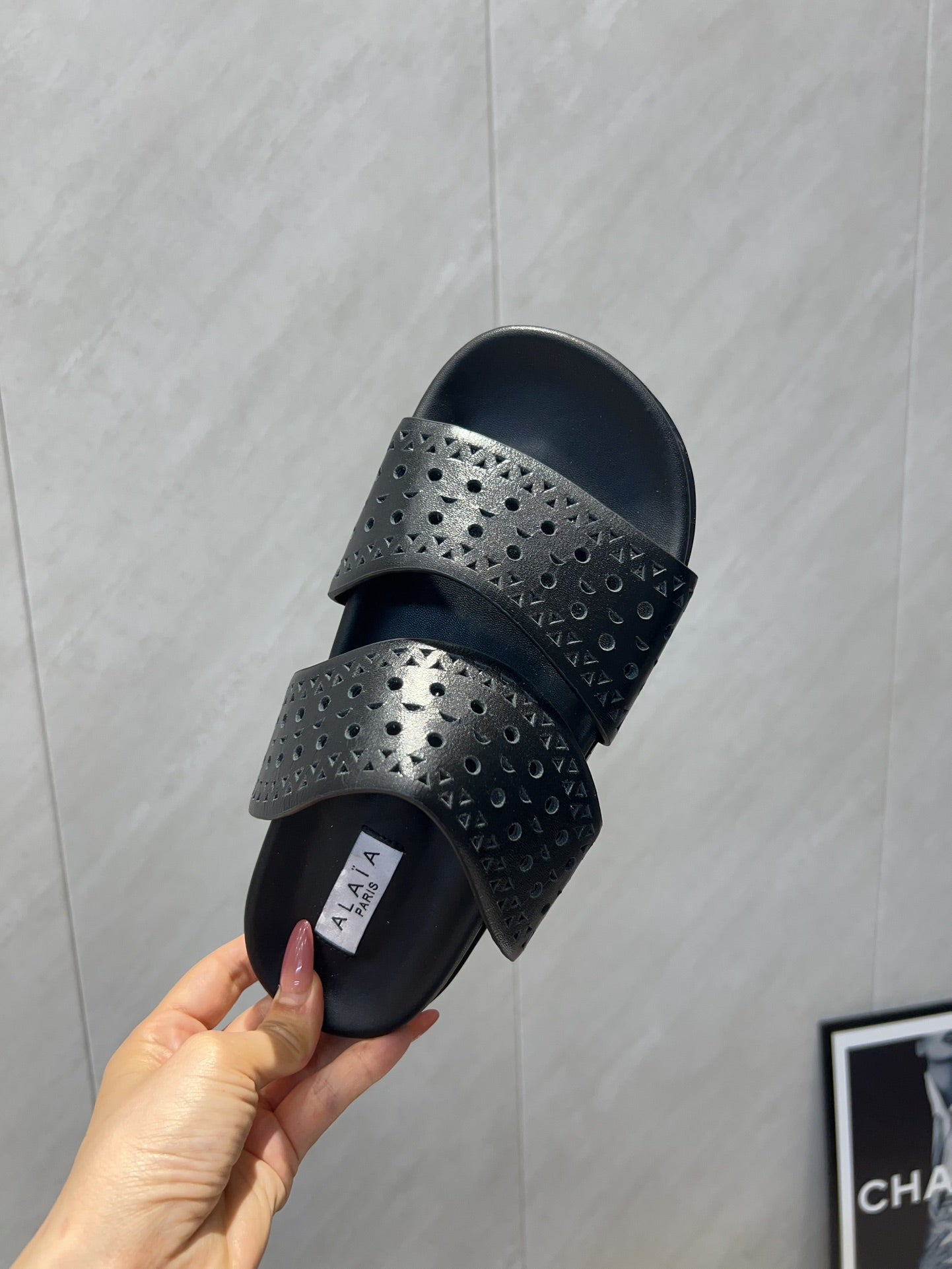 ALAIA CHUNKY TWO-STRAP SLIDES 25S IN BLACK CALFSKIN - 35