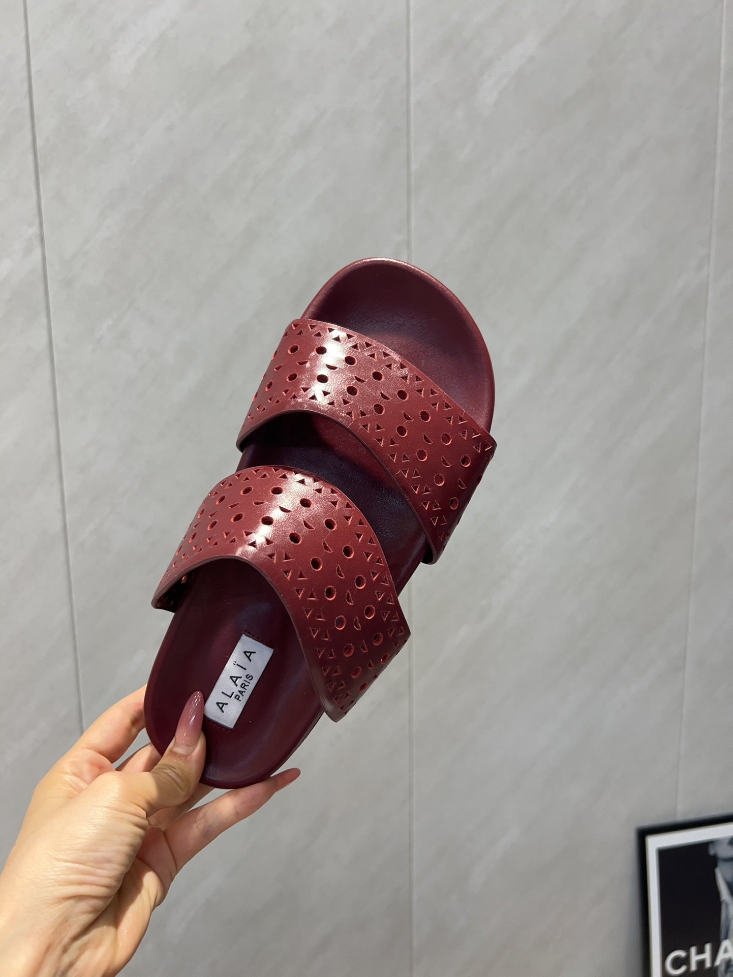 ALAIA CHUNKY TWO-STRAP SLIDES 25S IN DARK RED CALFSKIN - 35