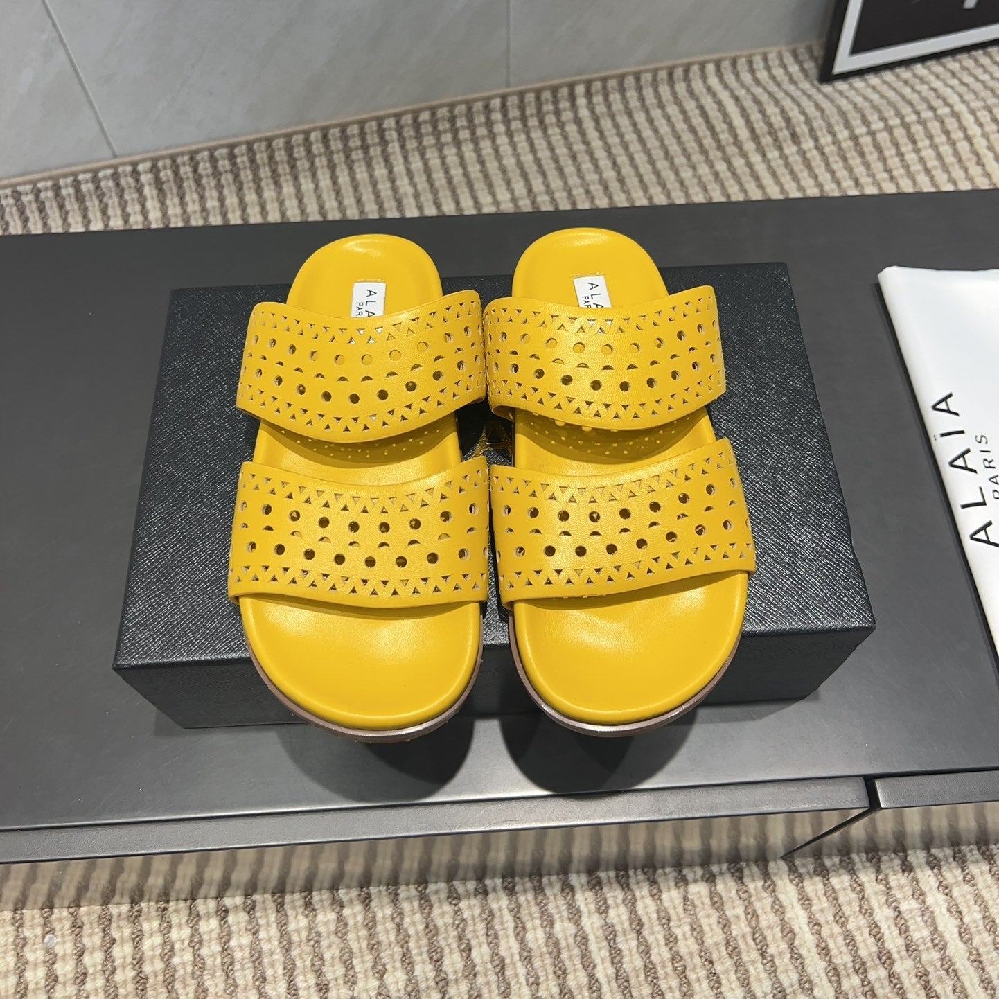 ALAIA CHUNKY TWO-STRAP SLIDES 25S IN YELLOW CALFSKIN - 35