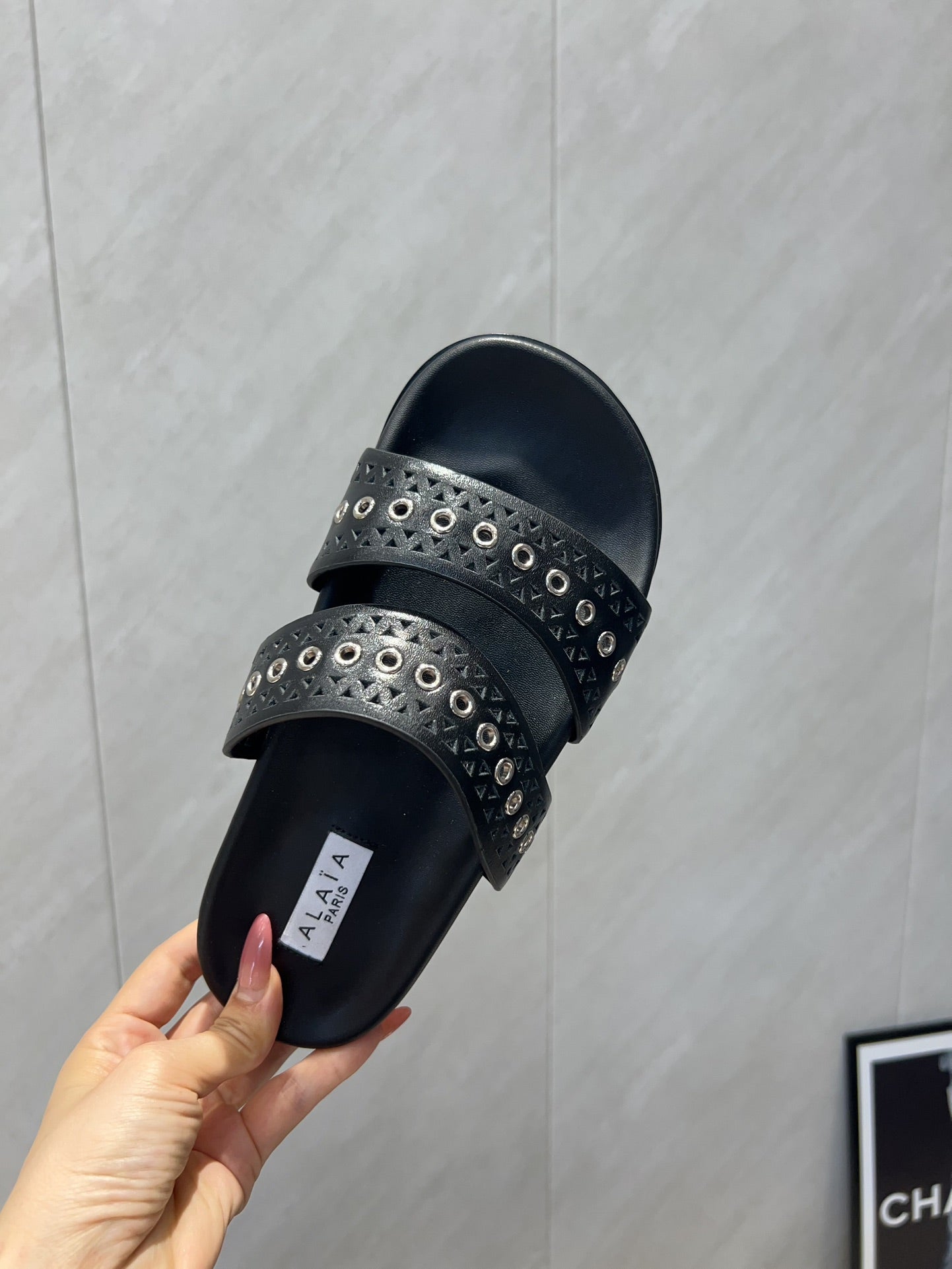 ALAIA DOUBLE-STRAP SANDALS 25S IN BLACK CALFSKIN - 35