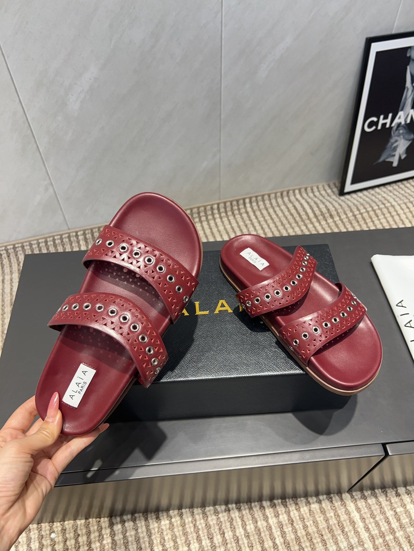 ALAIA DOUBLE-STRAP SANDALS 25S IN DARK RED CALFSKIN - 35