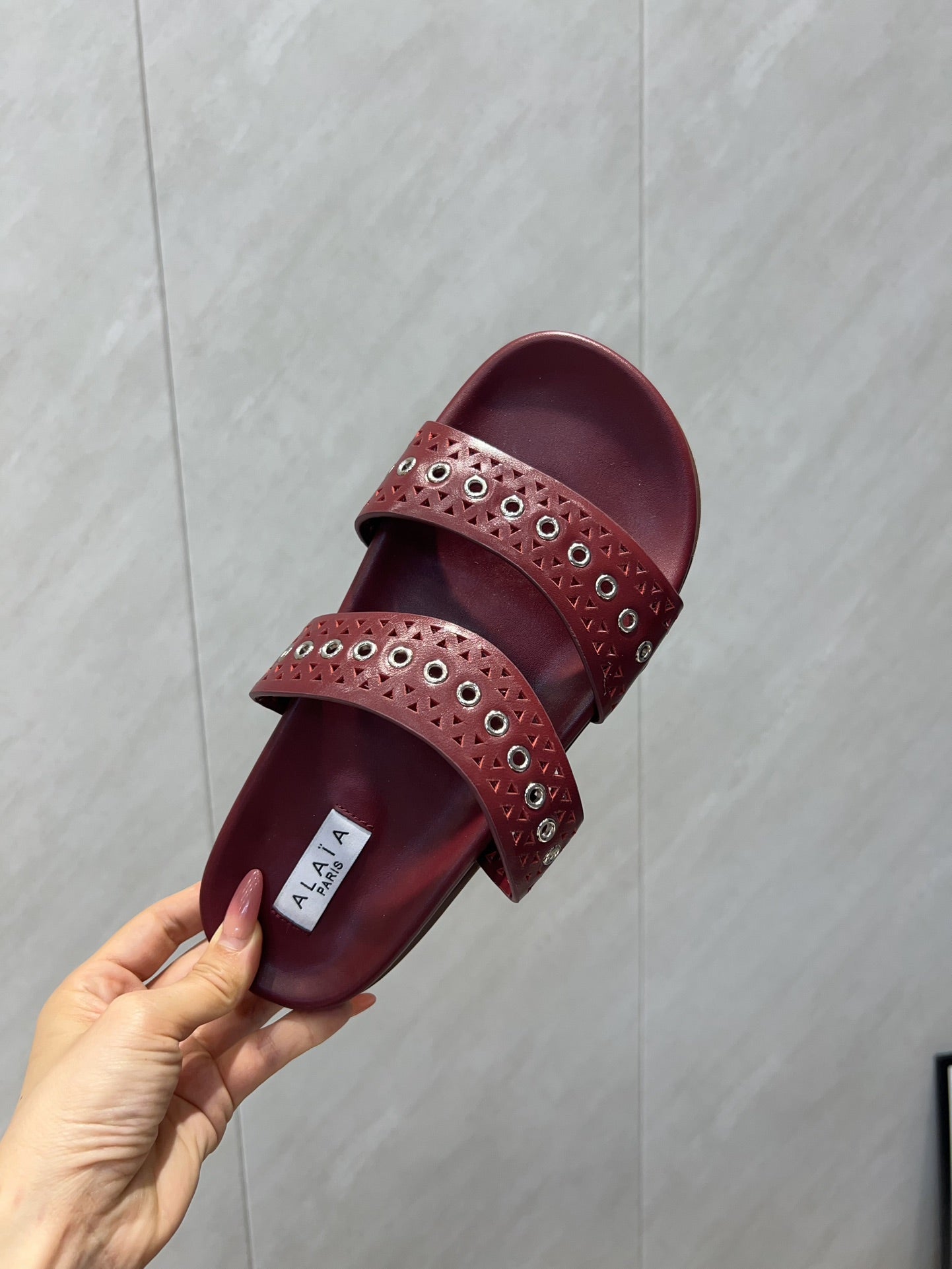 ALAIA DOUBLE-STRAP SANDALS 25S IN DARK RED CALFSKIN - 35