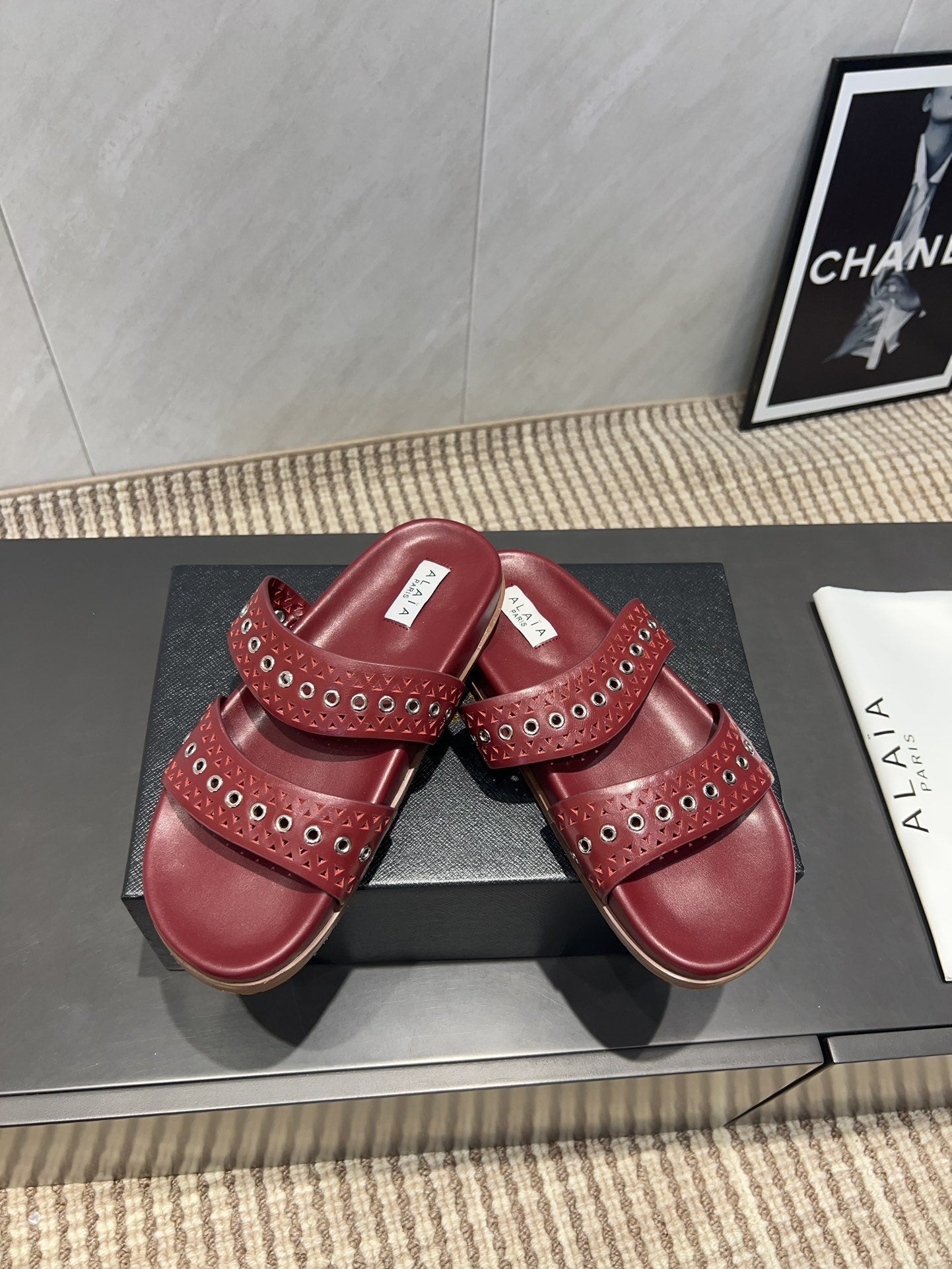 ALAIA DOUBLE-STRAP SANDALS 25S IN DARK RED CALFSKIN - 35
