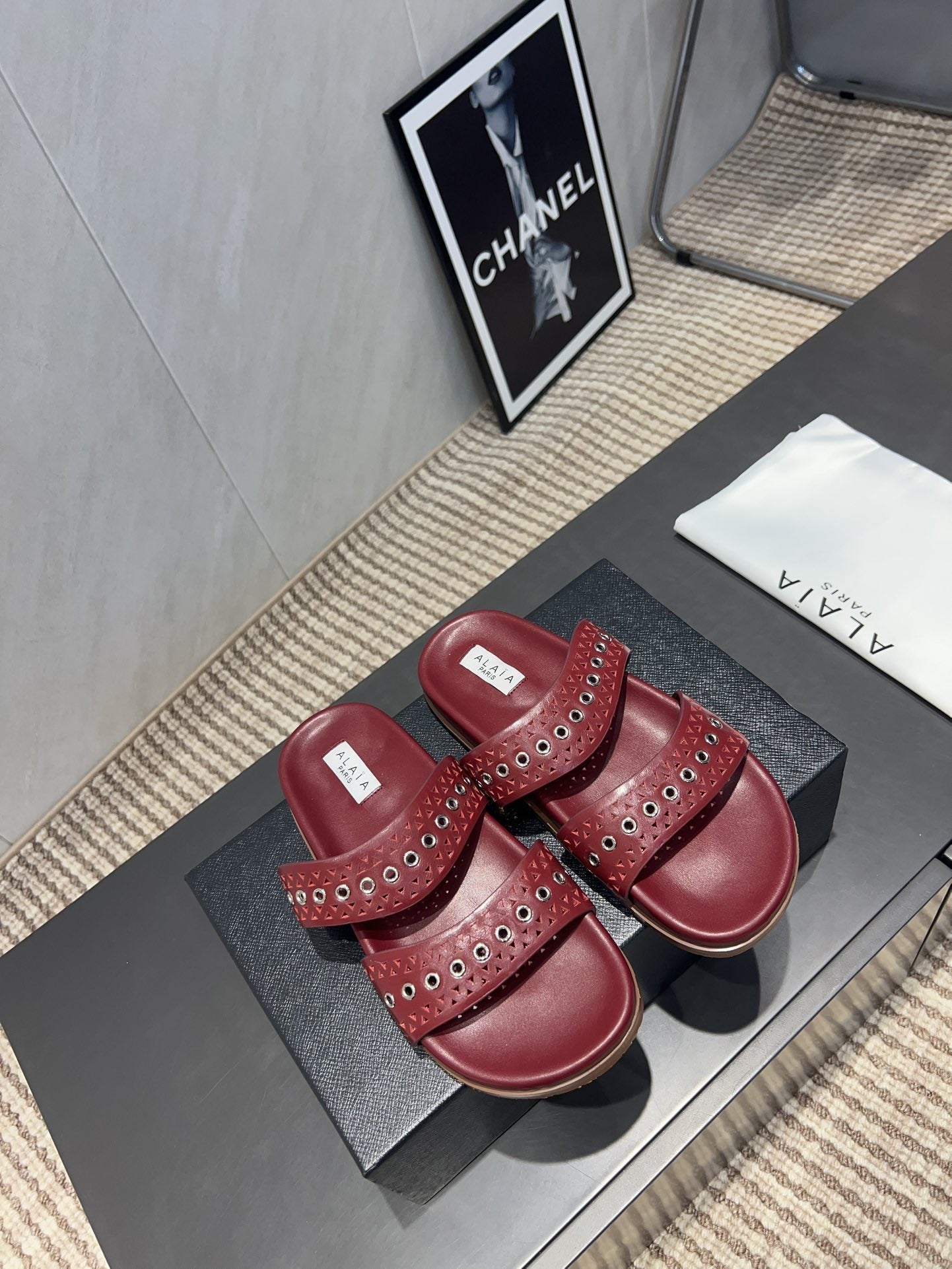 ALAIA DOUBLE-STRAP SANDALS 25S IN DARK RED CALFSKIN - 35