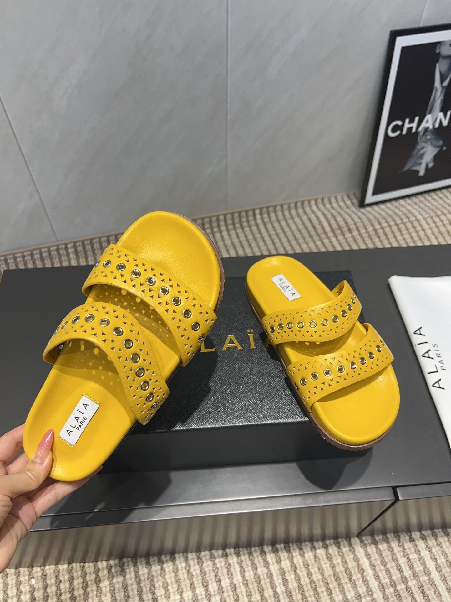 ALAIA DOUBLE-STRAP SANDALS 25S IN YELLOW CALFSKIN - 35