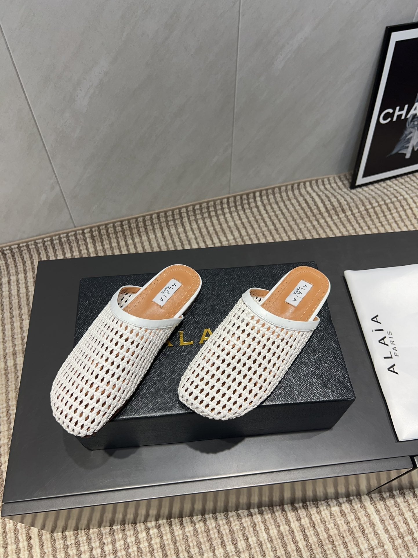 ALAIA WOVEN FLAT SHOES IN WHITE CALFSKIN STYLE 4 - 35