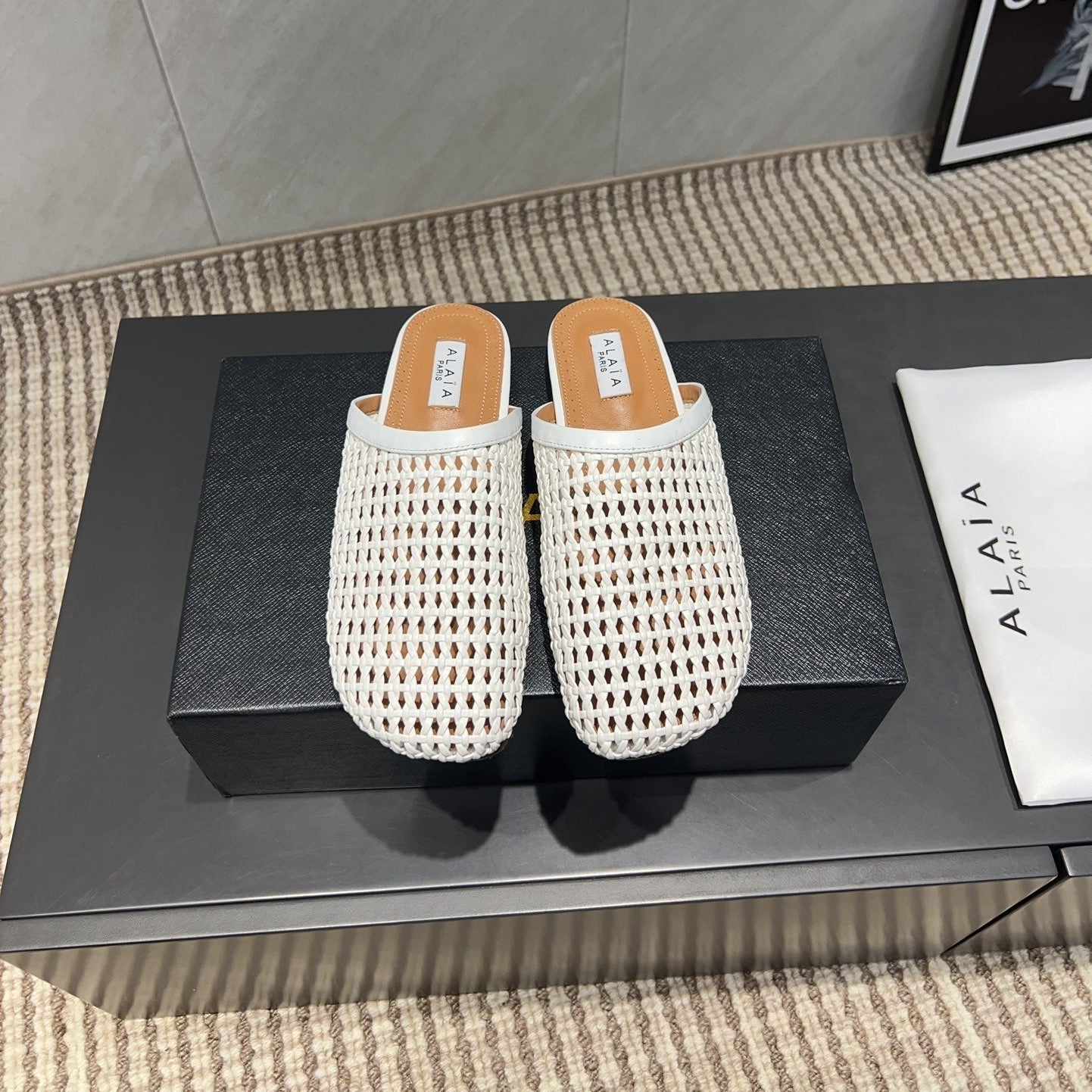 ALAIA WOVEN FLAT SHOES IN WHITE CALFSKIN STYLE 4 - 35