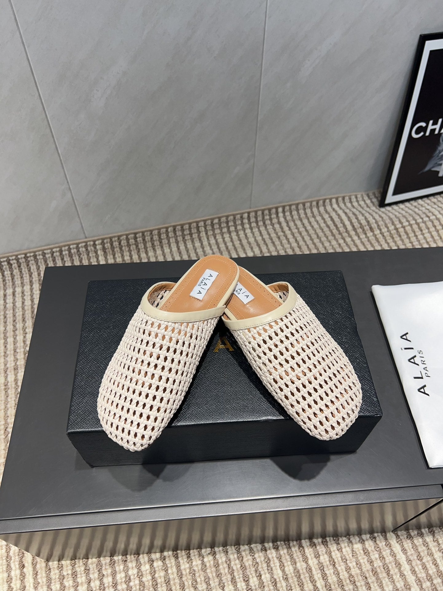 ALAIA WOVEN FLAT SHOES IN CREAM WHITE CALFSKIN STYLE 3 - 35