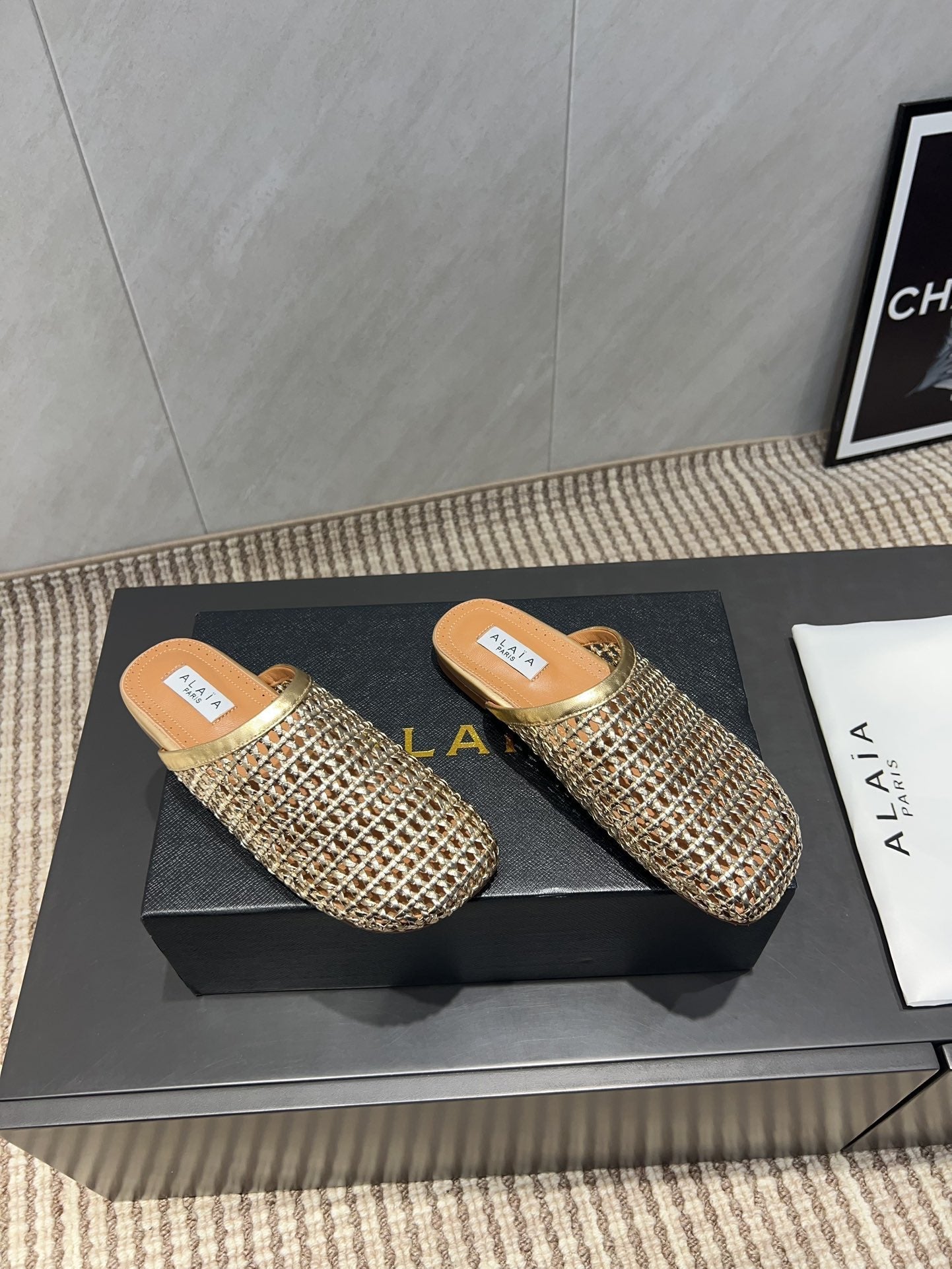 ALAIA WOVEN FLAT SHOES IN GOLD CALFSKIN STYLE 2 - 35