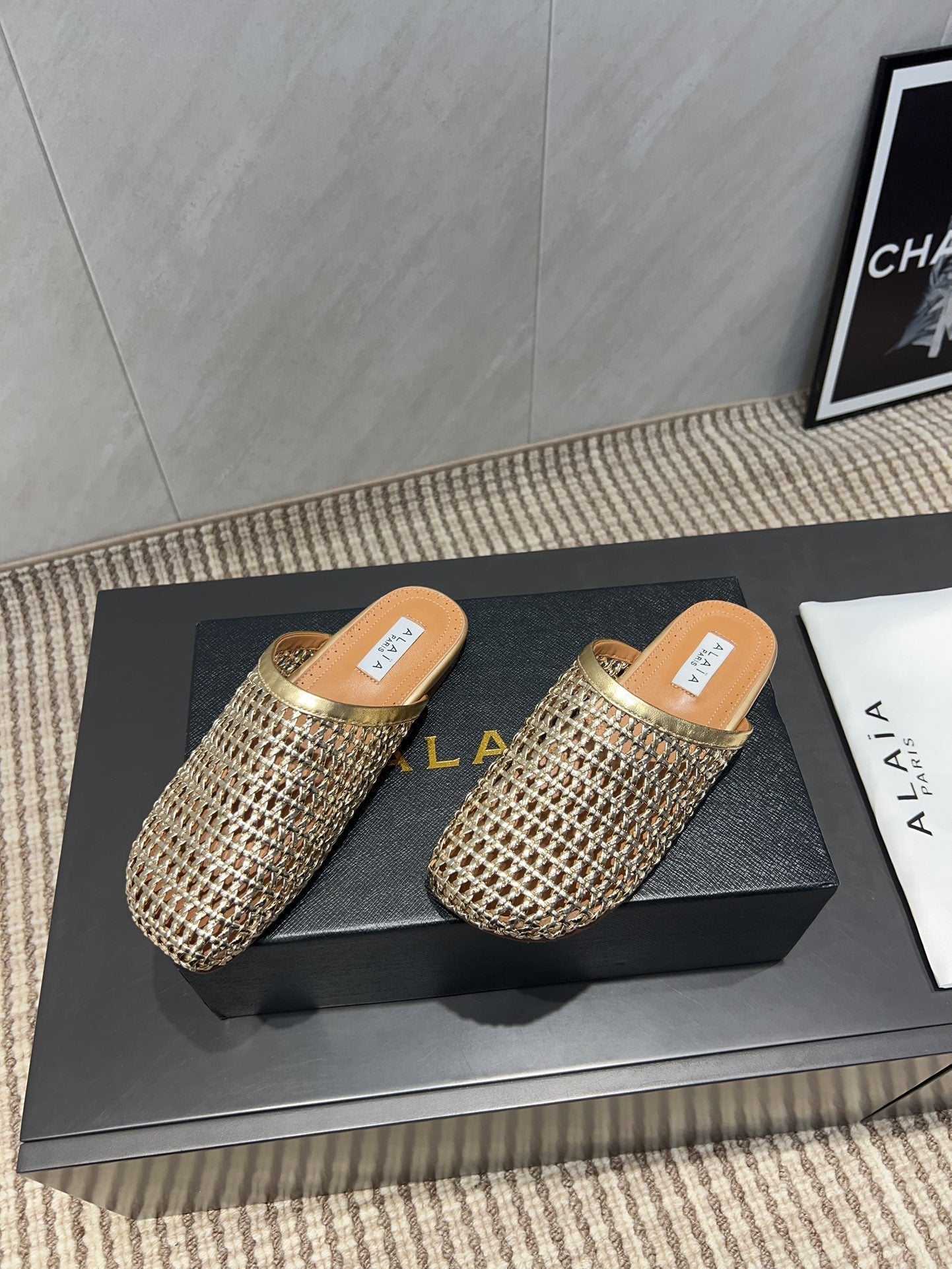 ALAIA WOVEN FLAT SHOES IN GOLD CALFSKIN STYLE 2 - 35