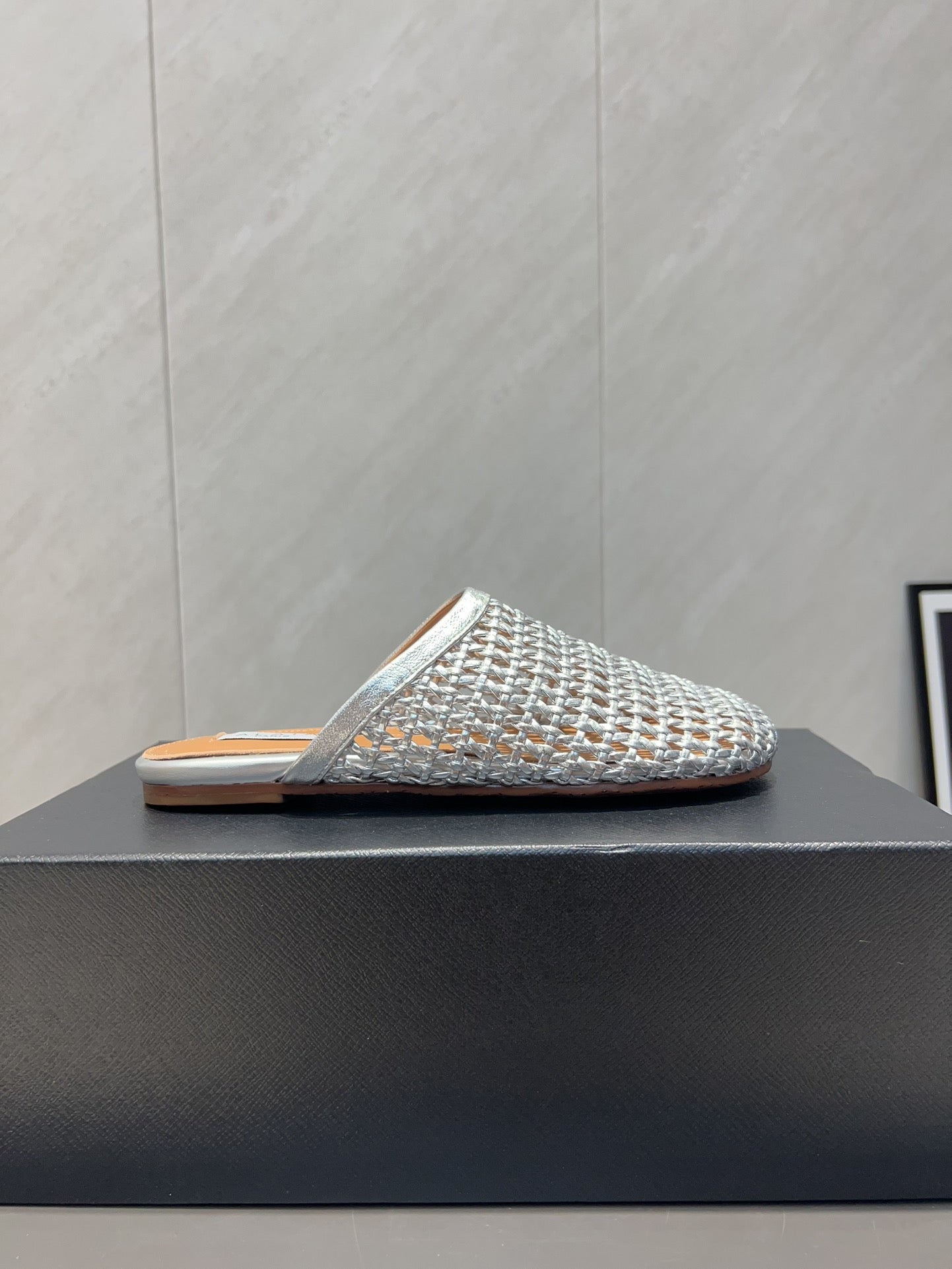 ALAIA WOVEN FLAT SHOES IN SILVER CALFSKIN STYLE 1 - 35