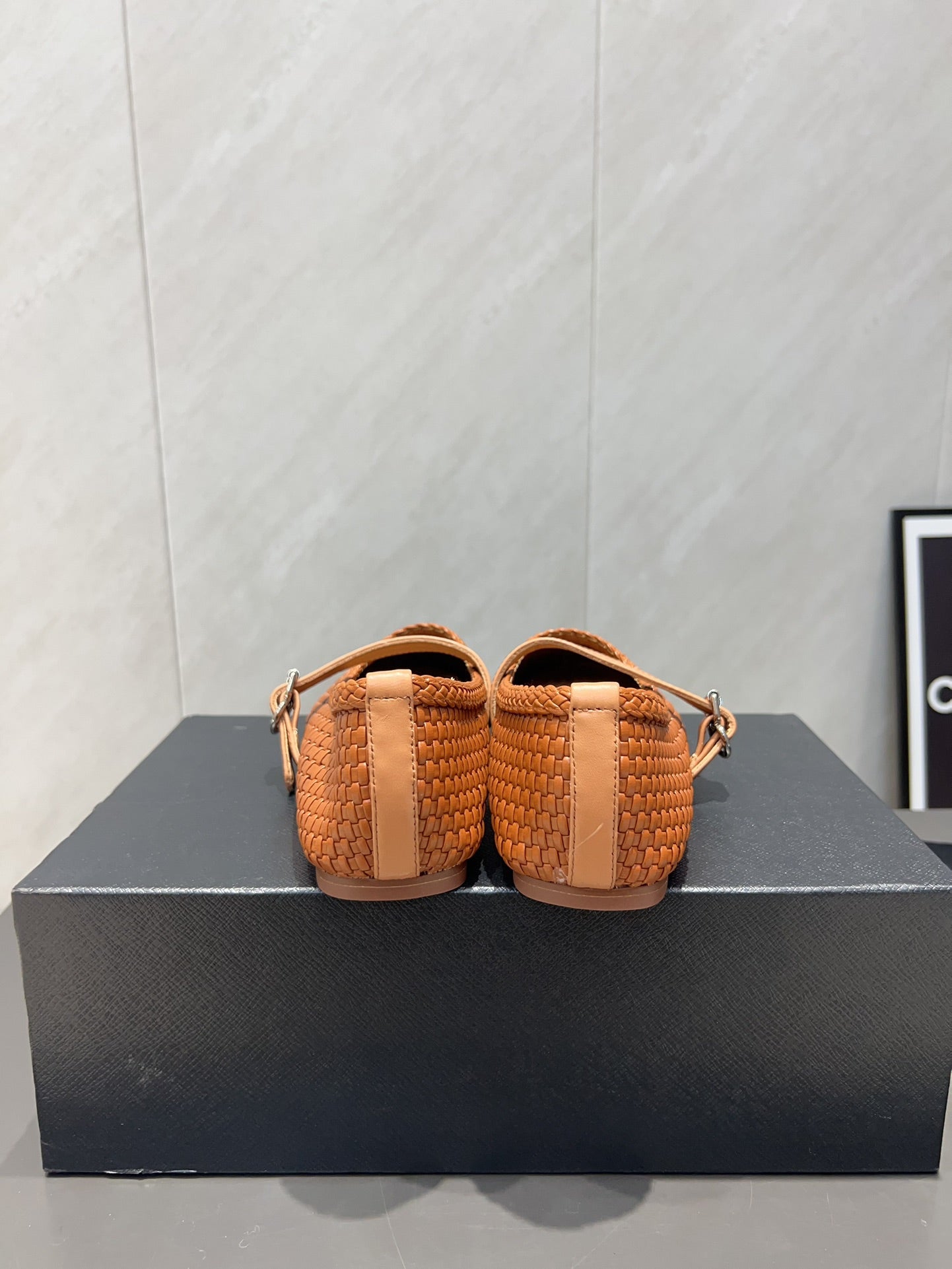 ALAIA MARY JANE FLATS WOVEN PATTERN 25S IN BURNT ORANGE CALFSKIN - 35