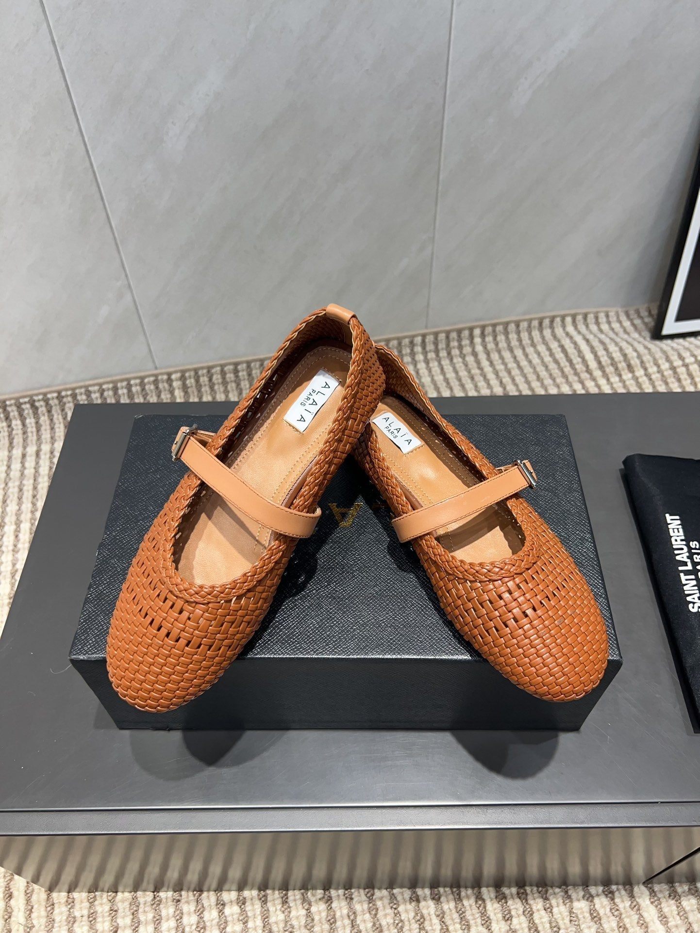 ALAIA MARY JANE FLATS WOVEN PATTERN 25S IN BURNT ORANGE CALFSKIN - 35